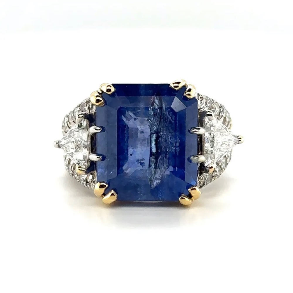 Blue Sapphire 18k Gold & Diamonds Ring